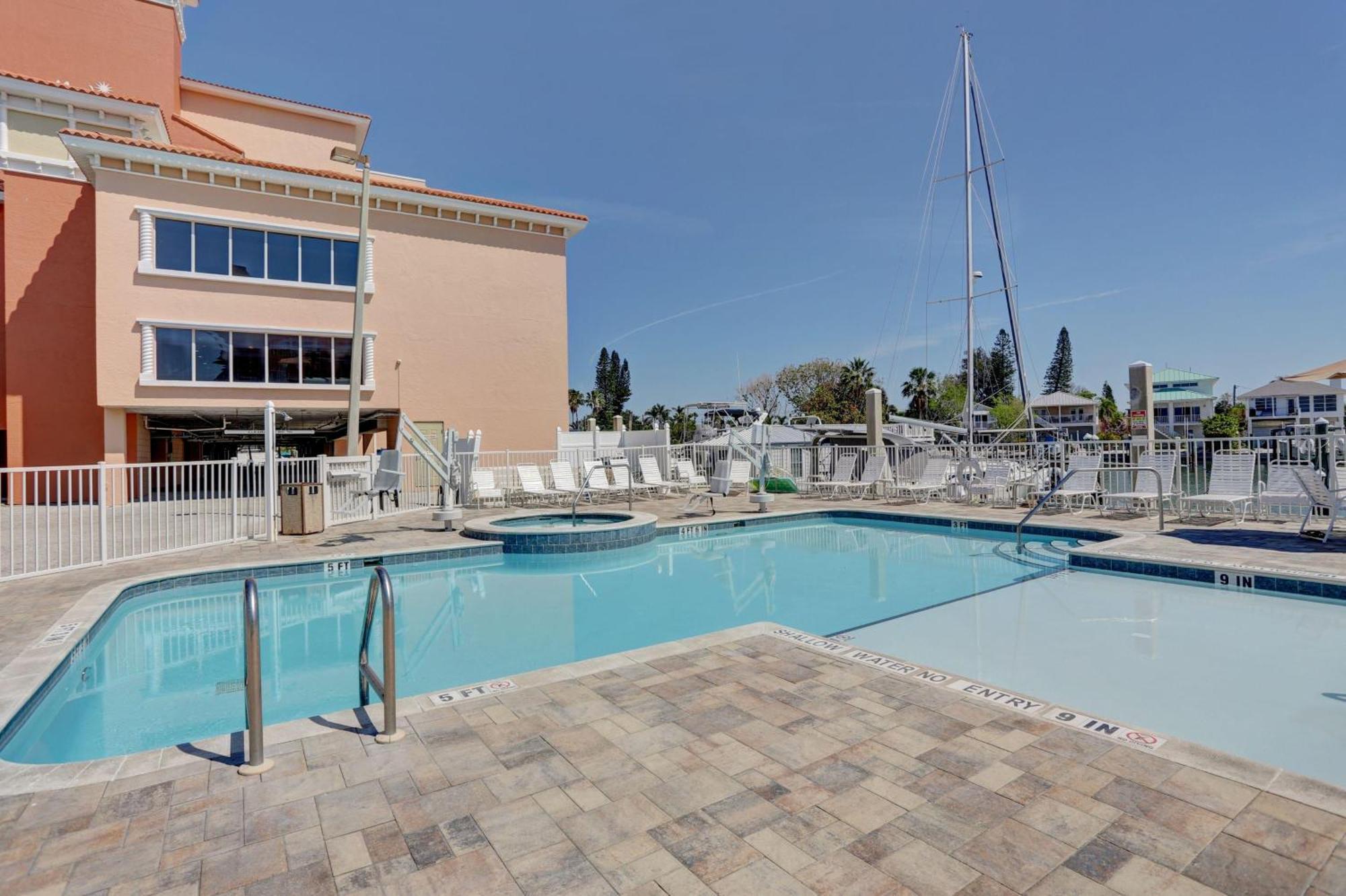 Madeira Bay Resort I 1505 圣徒皮特海滩 外观 照片